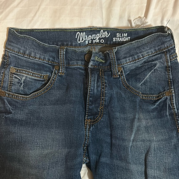 Used - Picture 1 of 4